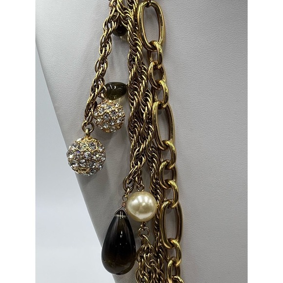J. Crew Gold Tone Triple Strand Topaz Teardrop Glass White‎ Faux Pearl Necklace - Picture 2 of 12